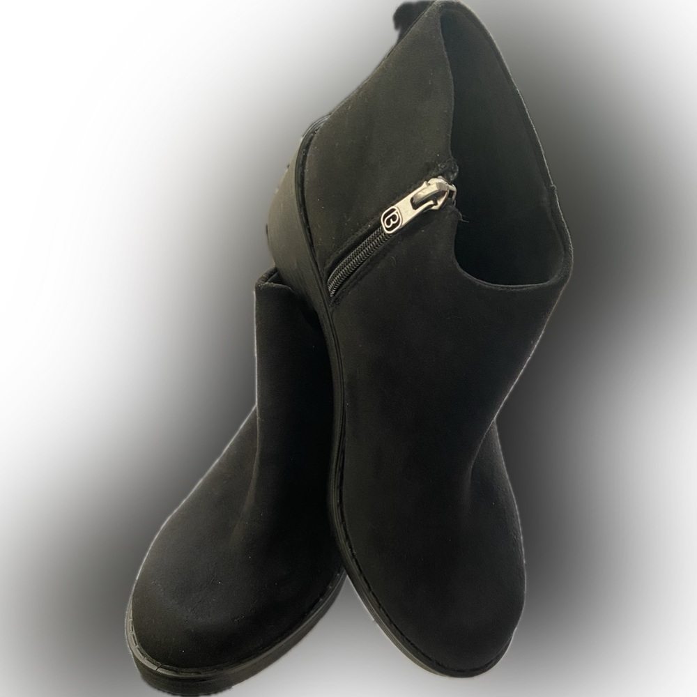 Bzees women’s black washable bootie size 8 M - Picture 2 of 8